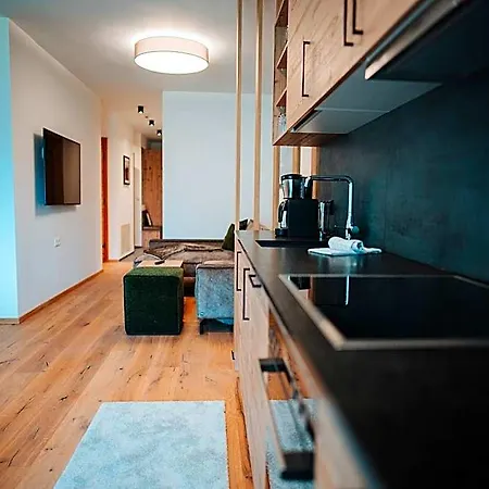 Large Flat With Balcony, On The Piste
