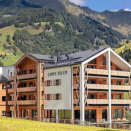 Large Flat With Balcony, On The Piste 2*