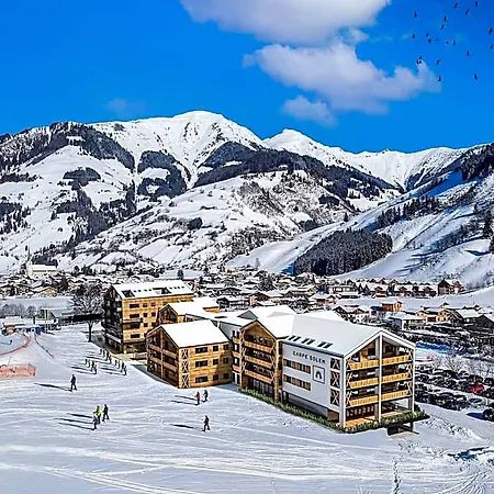Large Flat With Balcony, On The Piste Rauris